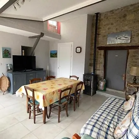 Maison De Famille Rustique Et Renovee Chez Mouichou Dom wakacyjny
